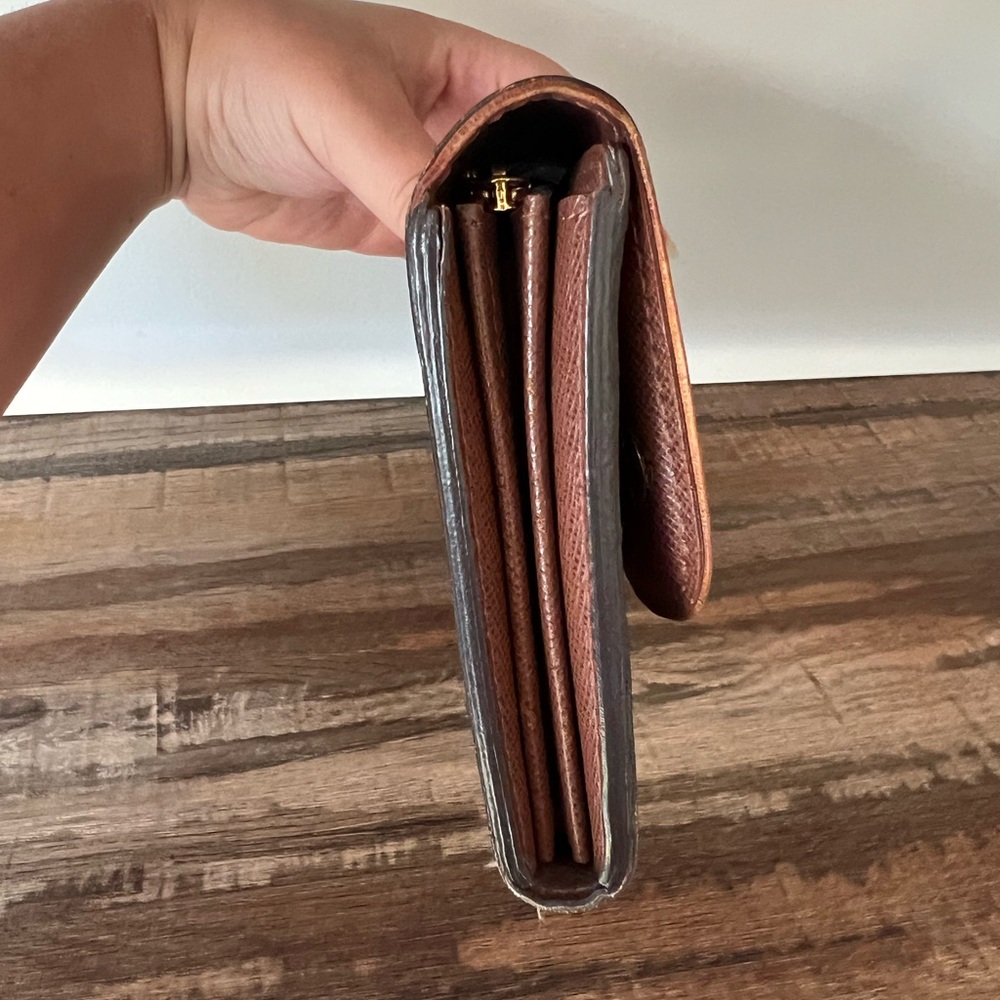 Louis Vuitton Monogram Boetie Wallet - Picture 4 of 14